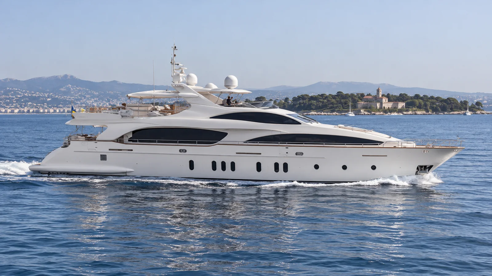 Azimut 116